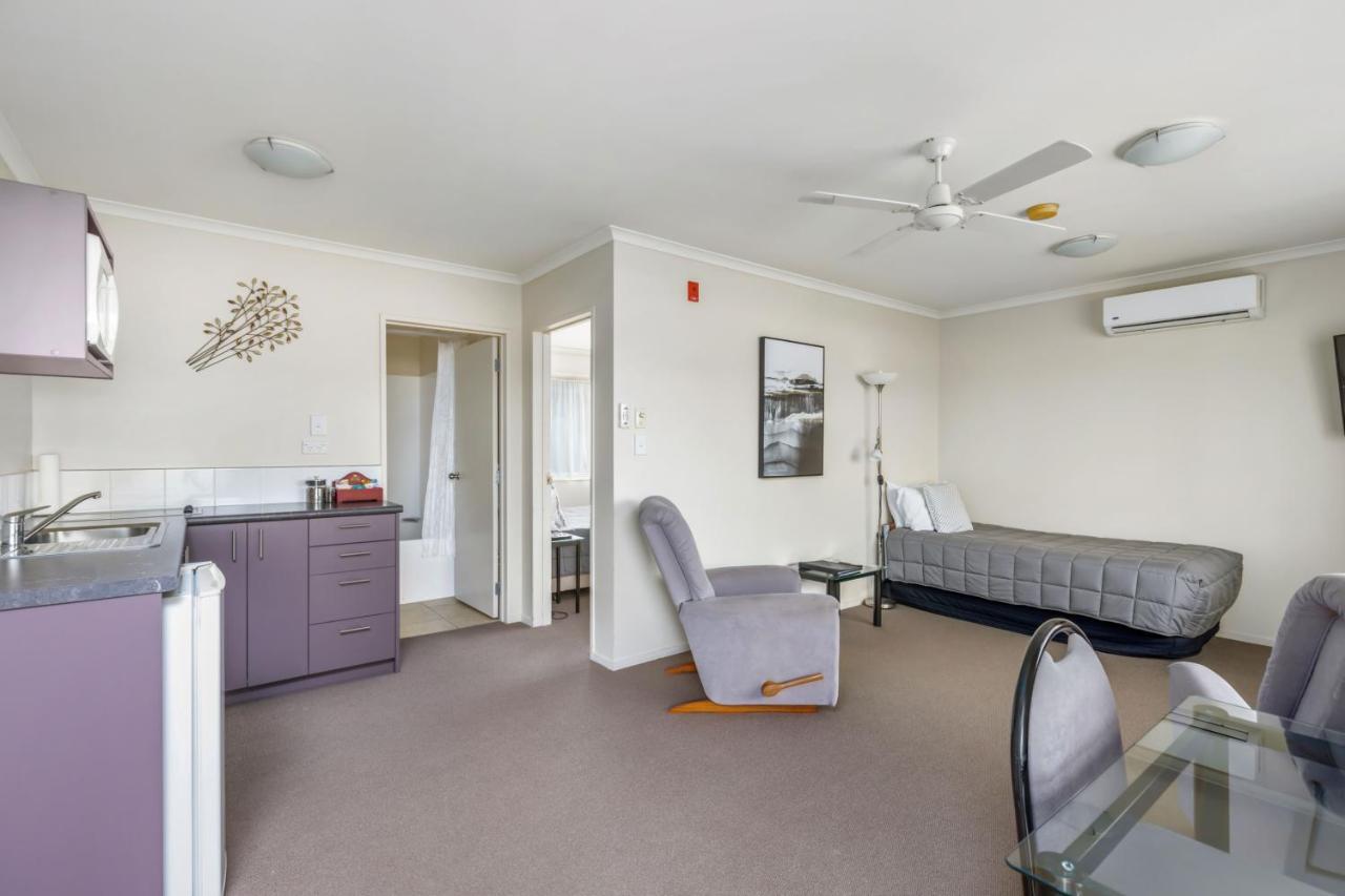 Bk'S Chardonnay Motor Lodge Masterton Dış mekan fotoğraf
