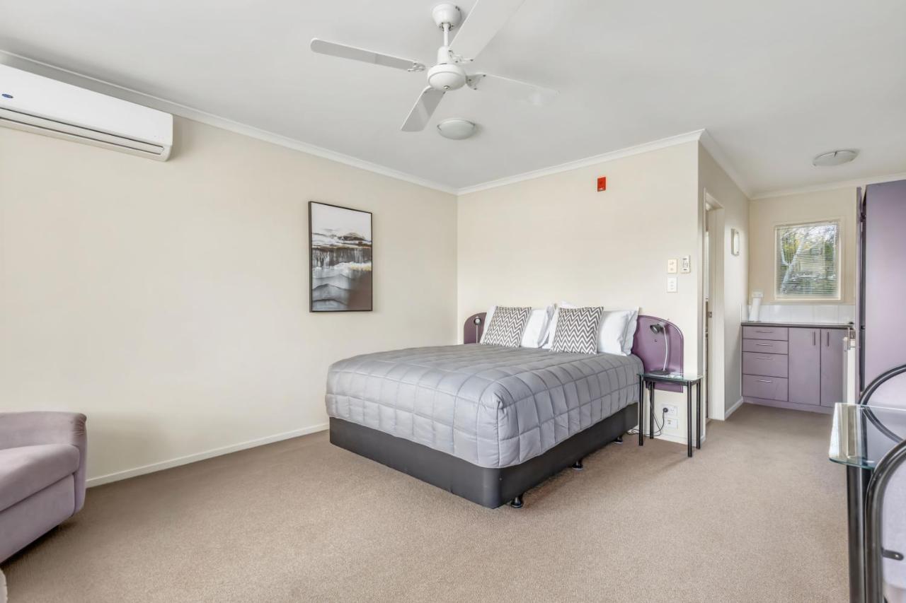 Bk'S Chardonnay Motor Lodge Masterton Dış mekan fotoğraf