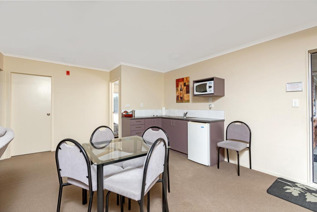 Bk'S Chardonnay Motor Lodge Masterton Dış mekan fotoğraf